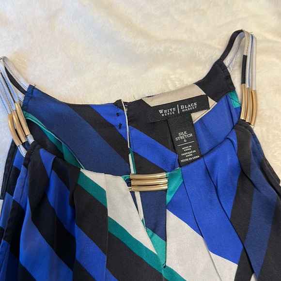 Top - Picture 2 of 2